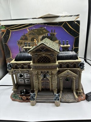 2005 Lemax Spooky Town Rest in Pieces Mausoleum Working/NO Broken Pieces-IN BOX