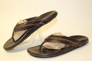 OluKai Mea Ola Leather Beach Sandals Mens Size 12 45 Flip Flop Shoes 10138 4848