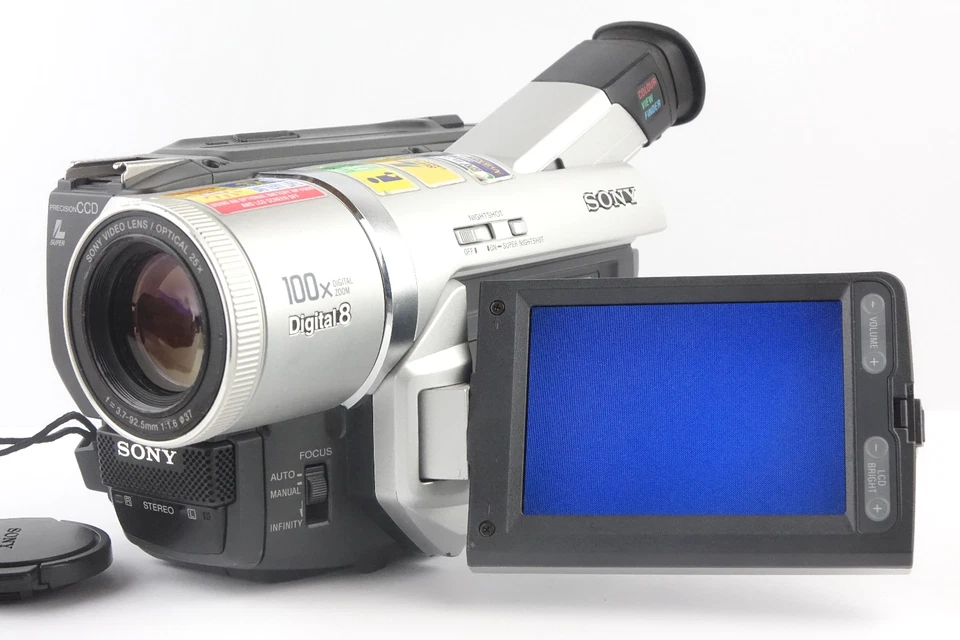 SONY DCR-TRV620E PAL Digital 8 (Hi8, Video8) Handycam Camcorder +DV-IN/OUT "TOP" - Bild 2 von 4