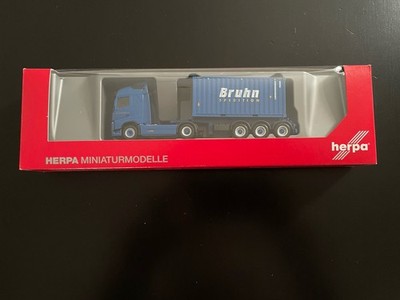 Herpa 303866 Volvo FH GL 20 ft. Bulkcontainer-Sattelzug ''Bruhn'' 1:87 / OVP