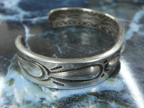 RAY ADAKAI Bracelet G - Picture 4 of 10
