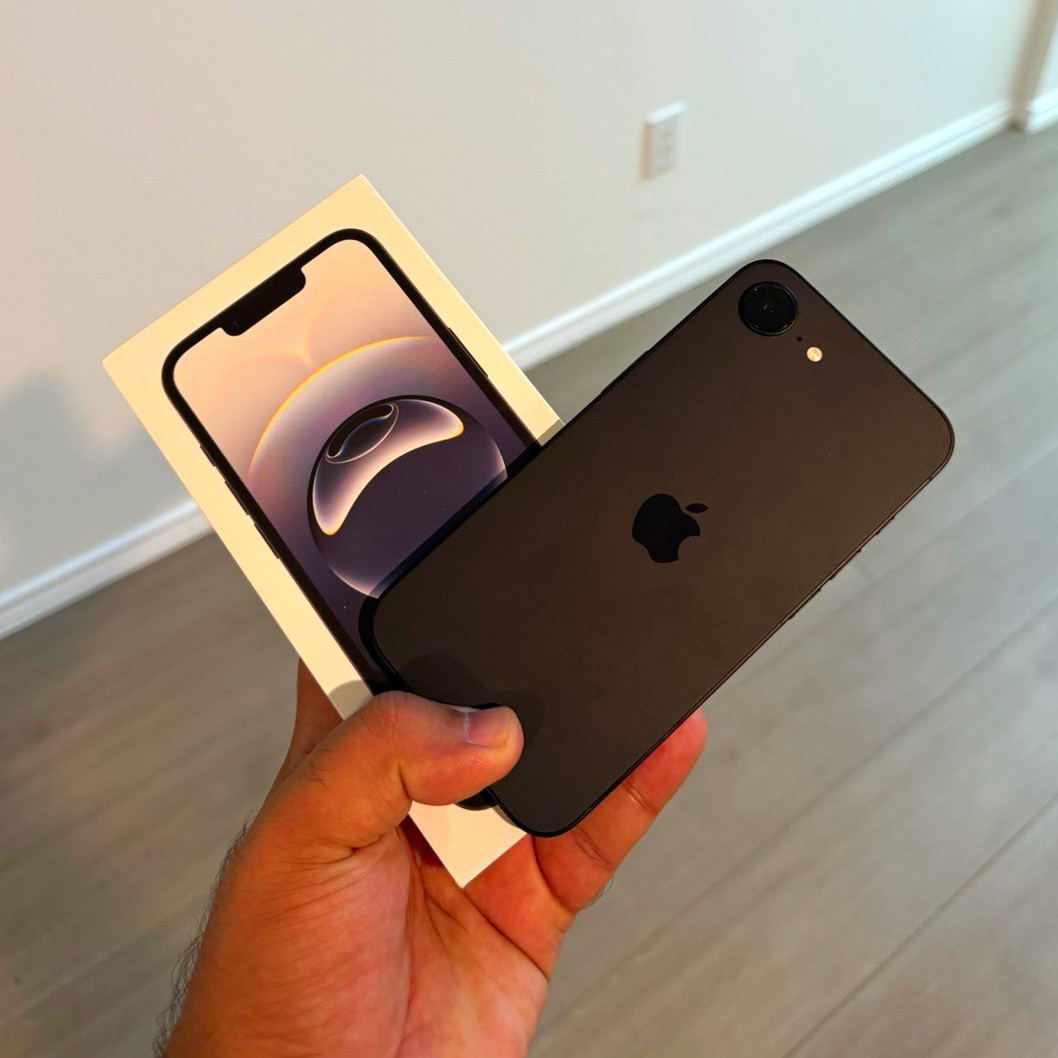 Apple iPhone 16e (Verizon) Excellent Condition 100 percent 🔋 Health