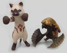 Monster Hunter Airou & Konchu Airou Desktop Collectible - 4cm Size, Fun Expressi