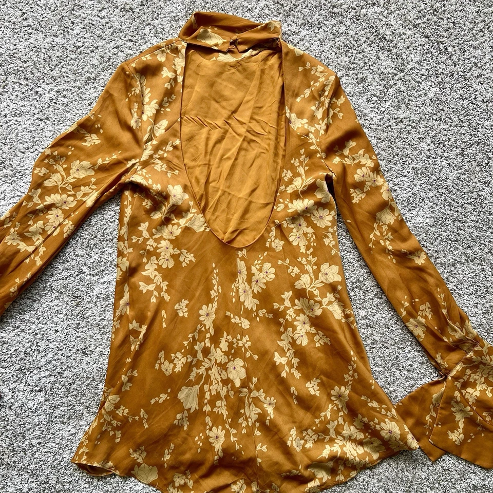 Mini Vestido Free People Aries Dorado Amarillo Talla S Sin Espalda Manga Larga Boho Fluido Foto 2 de 4