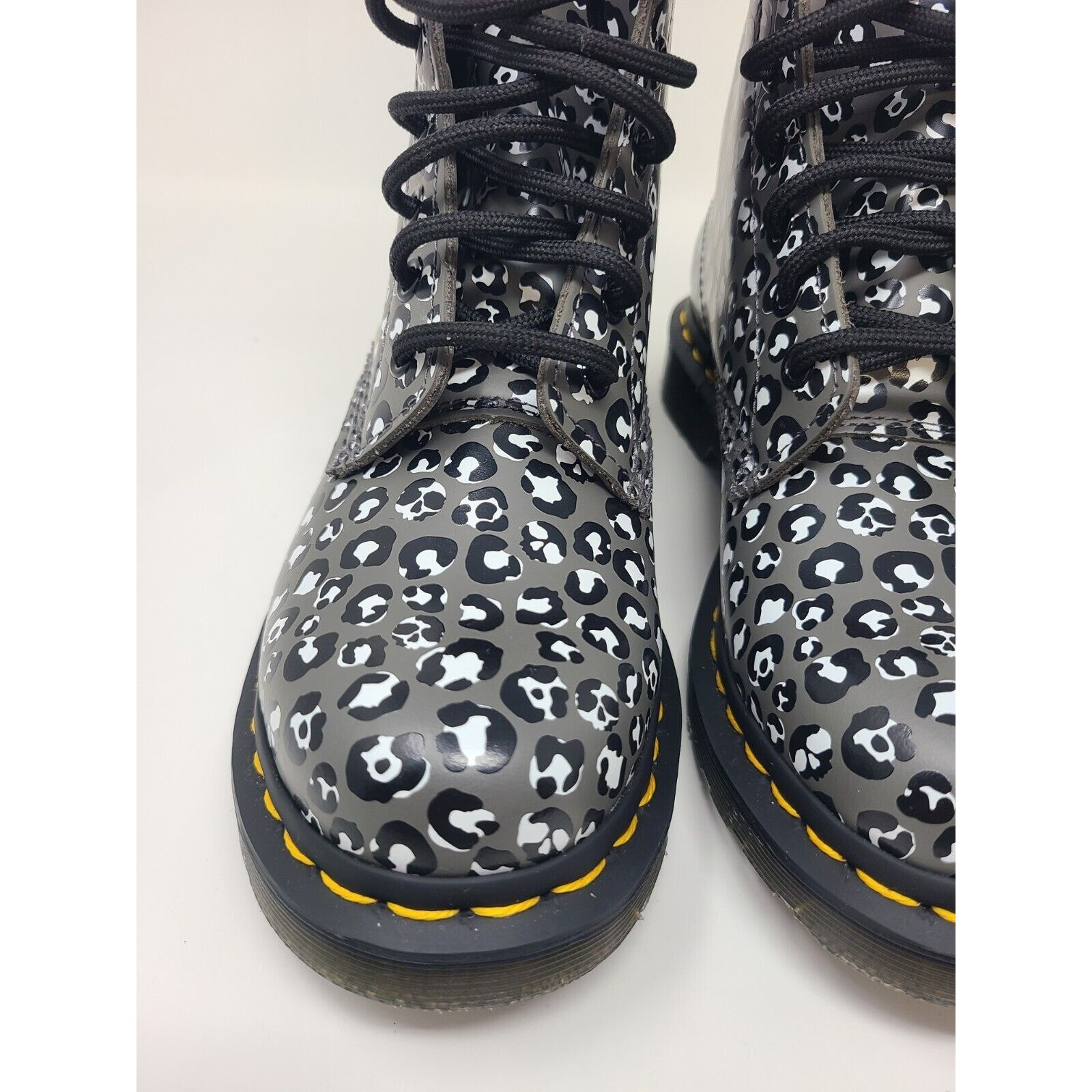 DOC DR MARTENS GUNMETAL 1460 LOUD LEOPARD Leather Boots Sz 6 Grunge Whimsigoth thumbnail 4