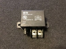 BMW F06 F10 F12 F13 M4 M5 M6 5/6 SERIES COOLING FAN RELAY CONTROL MODULE UNIT