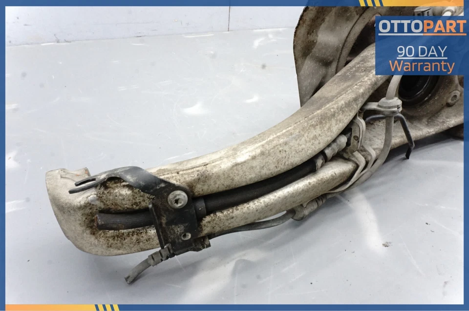 2011-2014 Porsche Cayenne Front Right Wheel Hub Knuckle Upright RHS - Image 2 of 4