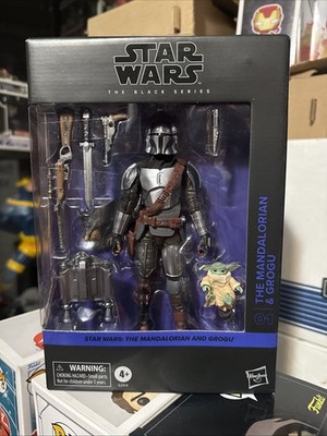 Star Wars Black Series Mandalorian and Grogu Deluxe Action Figure