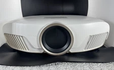 Epson 5050UB 4K PRO-UHD Home Cinema Projector