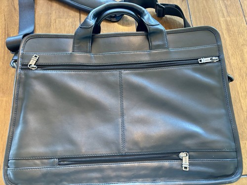 TUMI 100% Leather Black Laptop Crossbody Bag NWOT - Bild 7 von 15