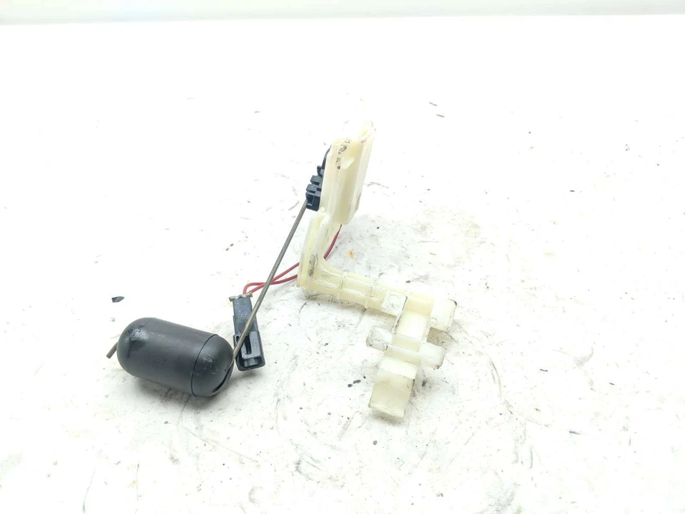 Medidor de unidad de envío de combustible Harley Davidson Street Glide 15 FLHXS Foto 4 de 4