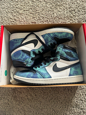 Nike Air Jordan 1 Mid Tie Dye Blue/White Mid Top Women s 9/Men's 7.5 CW8613