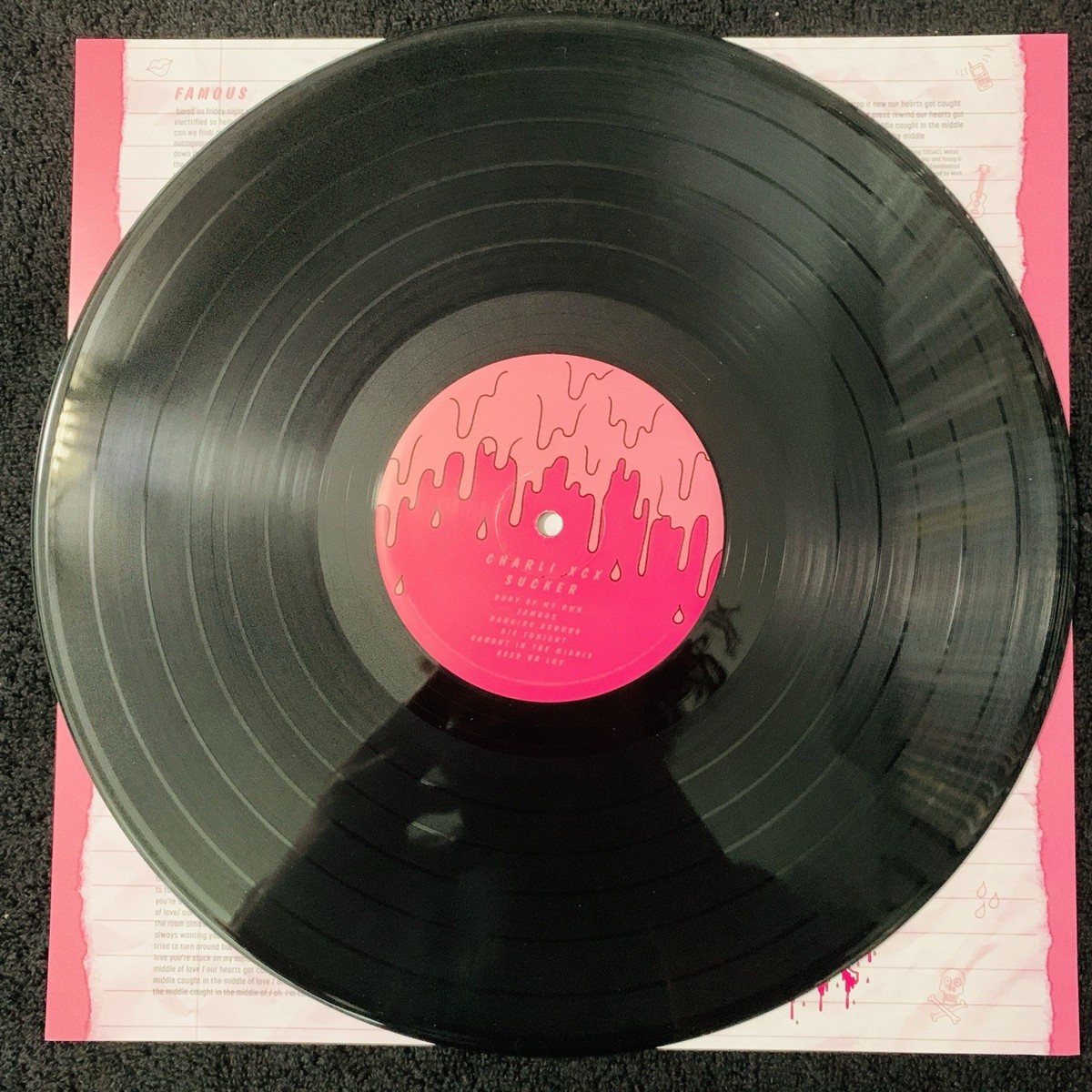 Charli XCX SUCKER vinyl レコード Charli XCX - Sucker on Atlantic Pink Vinyl Urban Outfitters Exclusive
