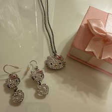 2012 Official Sanrio Hello Kitty Earrings Necklace