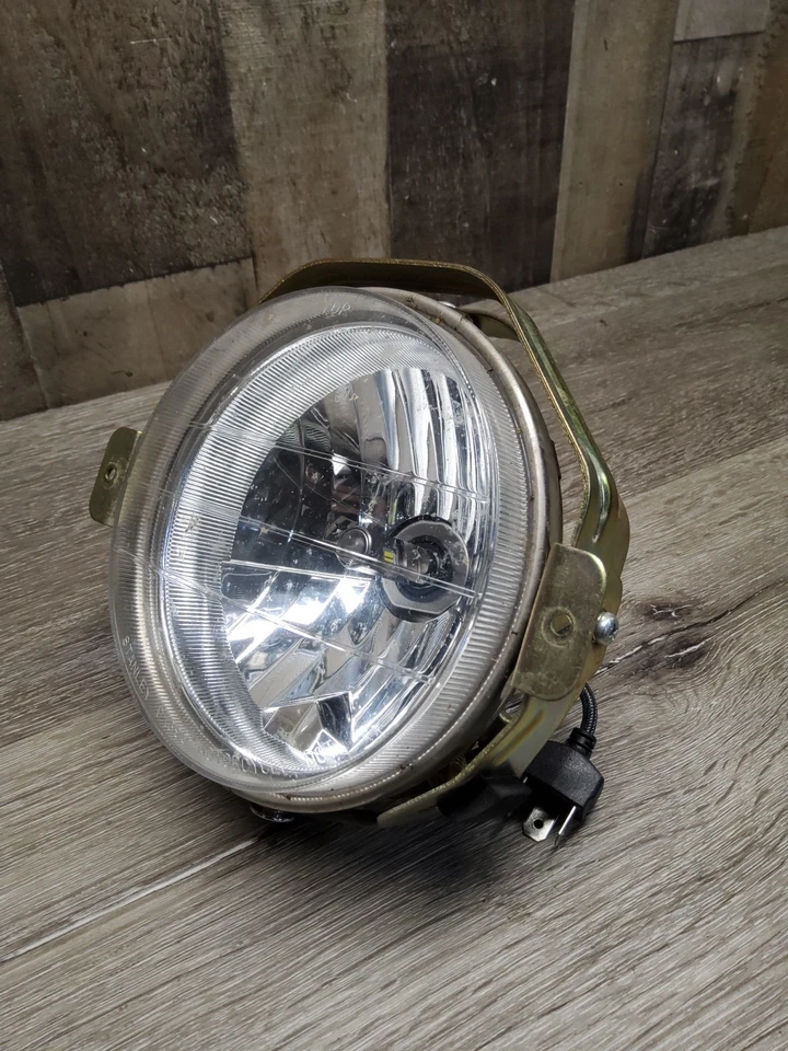 2004 Honda VTX1800 VTX 1800 Front Headlight Head Light Lamp Assembly  - Image 3 of 4
