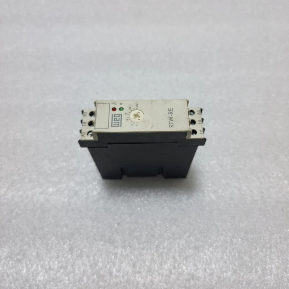 WEG RTW-RE01-U030SE40 TEMPERATURE RELAY 10046610 - Image 2 of 4