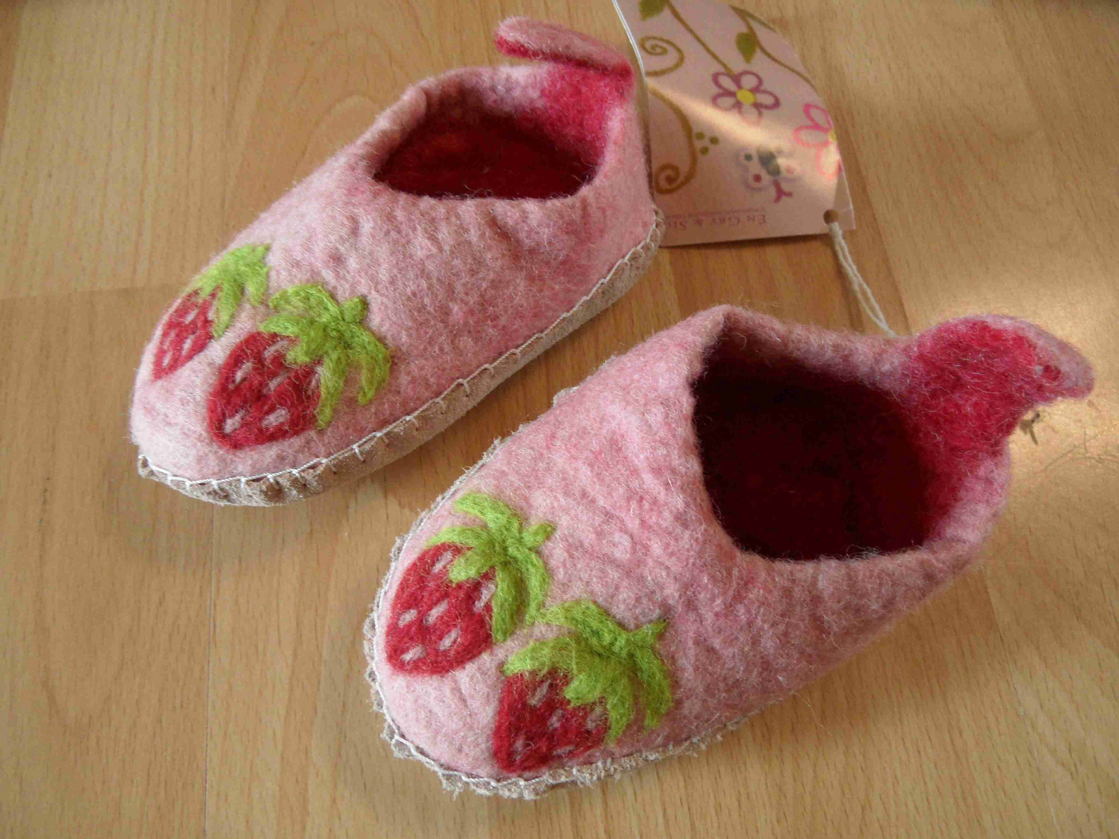 APL EN GRY & SIF bellissime ciabatte feltro fragole rosa taglia 22 nuove BI216