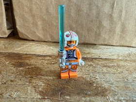 X-Wing Fighter 9493 Lego Luke Skywalker Pilot w/ Blue Lightsaber 2012
