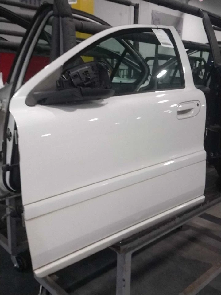 Driver Left Front Door Sedan Fits 01-09 VOLVO 60 SERIES 520061 - Image 2 of 2