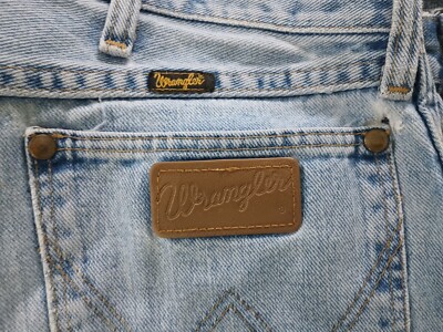Vintage Wrangler Jeans 36 x 30 Made in USA 80s 90s y2k worn Denim