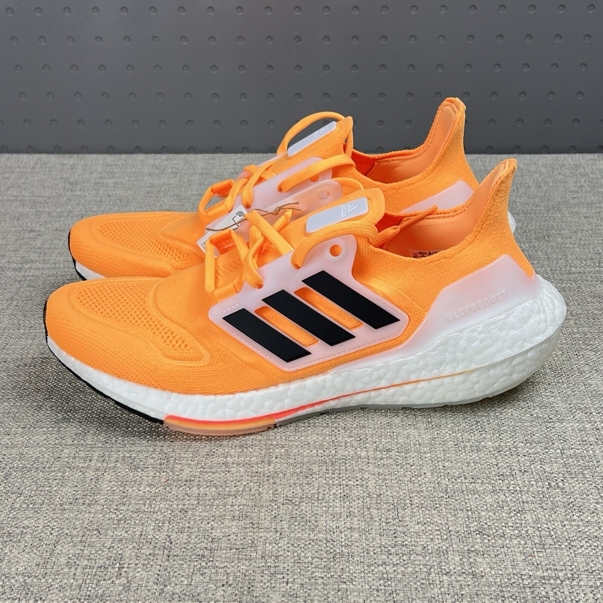adidas gazelle silver green womens Miami Hurricanes adidas 2024 AlphaBoost V2 Shoes