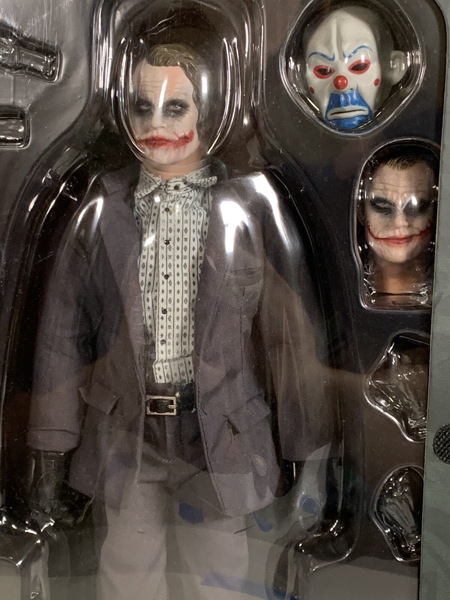 Hot Toys The Joker Bank Robber Heath Ledger - MMS 79 TDK Hot Toys The Joker Bank Robber Heath Ledger - MMS 79 TDK