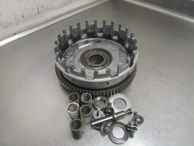 212 LaNd TU47481_alt1?obj=car&wid=640&