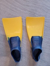 - Yellow and Blue Long Floating Fins Size US 7-9 US Divers