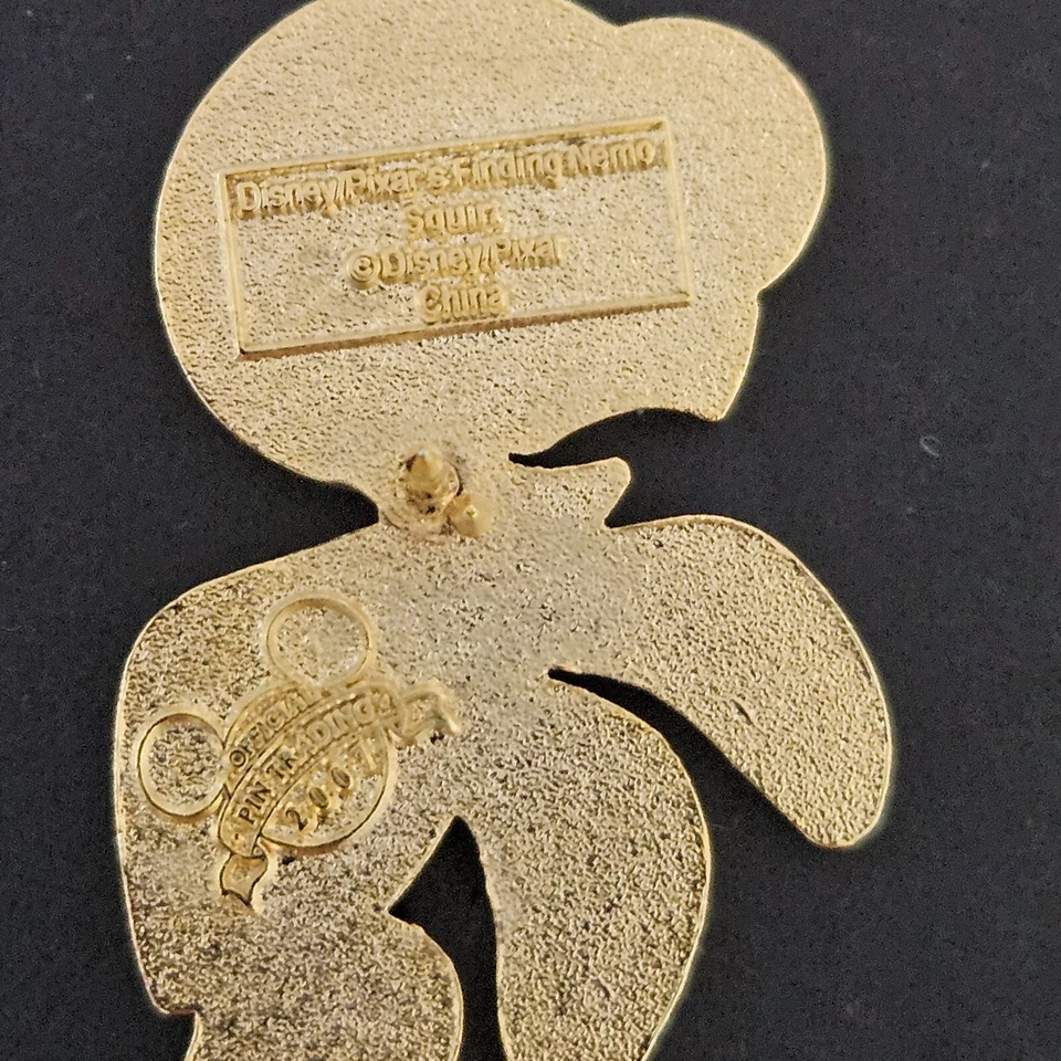 Prendedor comercial Disney ~ Pixar Finding Nemo ~ Prendedor comercial Squirt Sea Turtle 2007 Foto 2 de 4