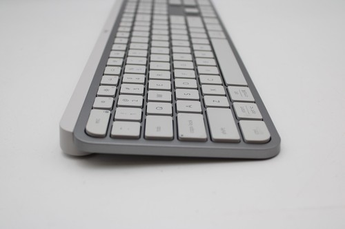 Logitech MX Keys S Wireless Bluetooth Keyboard w/ Smart Illumination - Pale Grey - 第 5/10 張圖片