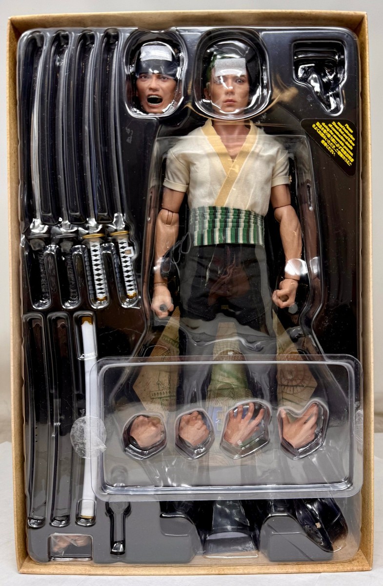 Hot Toys TMS110 Netflix: One Piece Roronoa Zoro 1/6 Scale 12