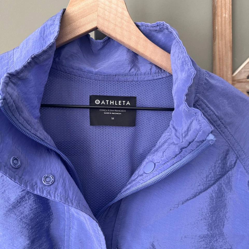 Chaqueta de lluvia Athleta Arrival mediana para mujer Foto 4 de 4