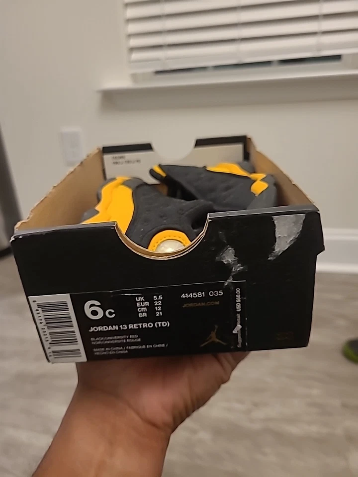 Nike Air Jordan 13 Melo talla 6c niño pequeño Foto 2 de 4