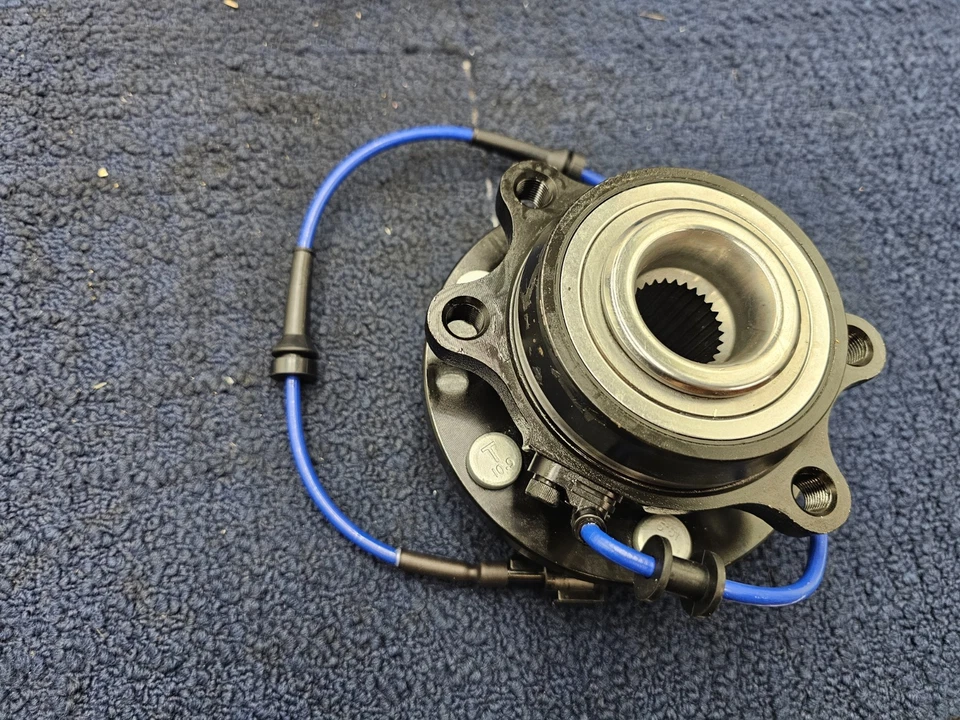 Conjunto de buje de cojinete de rueda para Nissan Frontier Pathfinder Suzuki 94-09855 Foto 2 de 4