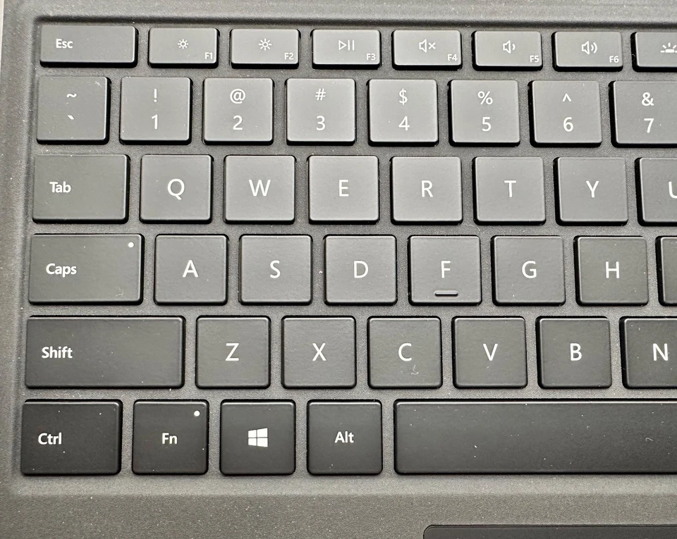 Microsoft Surface Pro 1725 Type Cover Keyboard BLACK Brand New - Image 4 of 4