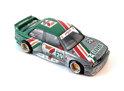Chase! Kaido House x Mini GT 1:64 BMW M3 Kaido Works Larry Chen V1
