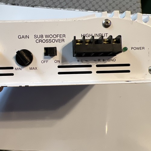 Profile California A200 XL Mosfet Bridgeable 2Ch. 200 Watts Amplifier - Picture 8 of 9
