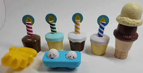 Melissa & Doug Set Gioco Cupcake Da Forno E Decorazione - 4 Cupcake In Legno, 3 Pennarelli Cancellabili, Guanto Forno, +Mini Pad Scratch Art In Omaggio