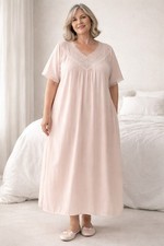 Vintage Barbizon Nightgown Plus Size 2X Peach Lace Trim Empire Waist