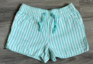 Mädchen Kurze Hose von Topolino Gr. 122 Grün/Weiß gestreift