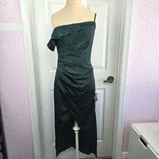 Lulus Asymmetrical Tulip Midi Dress Size S Emerald Green Showing Off A Little