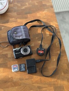 Casio Digital Camera Exilim EX-H5 12.1MP Black Tested