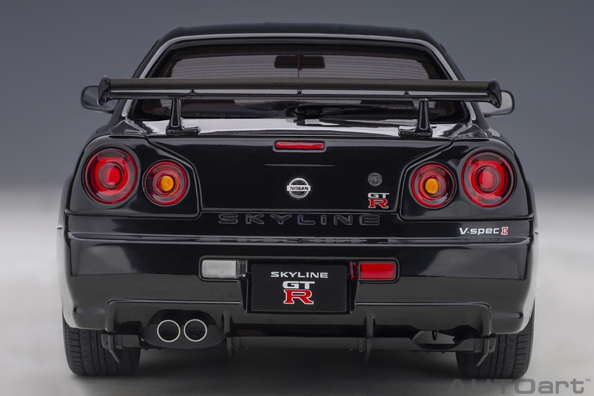 NISSAN SKYLINE GT-R (R34) V-SPEC II BLACK PEARL by AUTOart 1