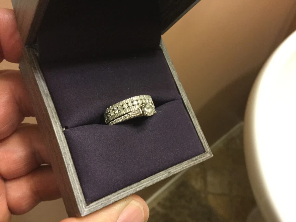 SCOTT KAY 14K 金色女式钻石婚戒套装 5 码 IGI CERT Appraisal — 第 3/4 张图片