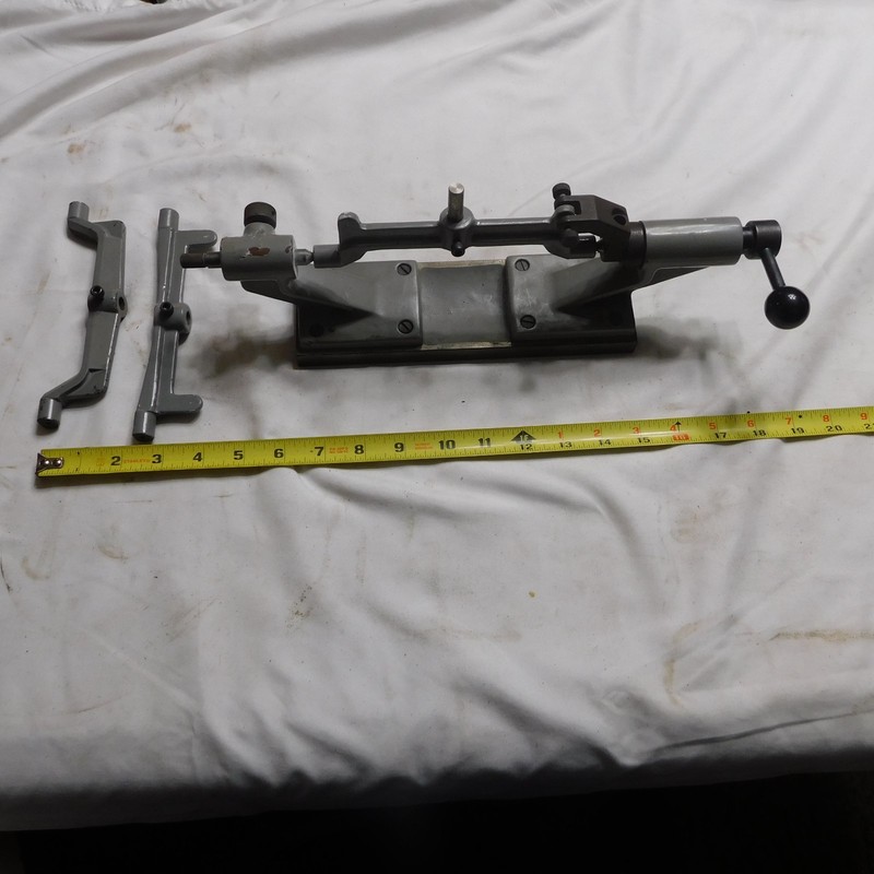 Moveable Diamond Wheel Dressing Fixture