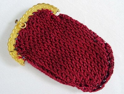Antike georgianische Tasche Absehen Regency vergoldet Ormolu gerahmt rot Strick Handtasche um 1820
