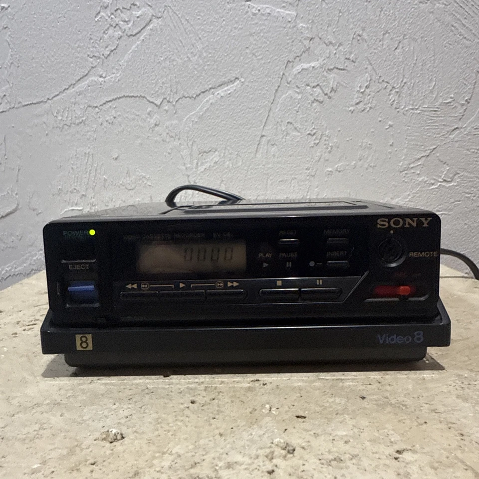 Sony EV-C8u 8mm Video Cassette Recorder Unit W/ Power Supply - Image 3 of 4