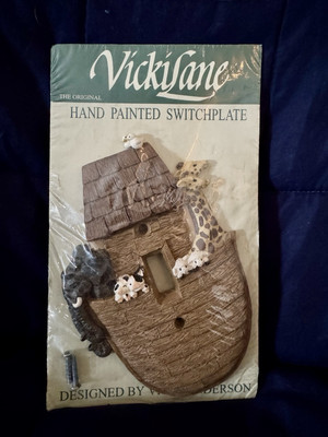 VICKILANE Vtg Hand painted Switchplate - Noah s Ark - Single Light Switch - New