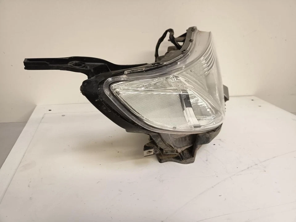 Subaru Forester SH orig Scheinwerfer vorn rechts Xenon mit Steuergerät Bj 2010 - Bild 4 von 4