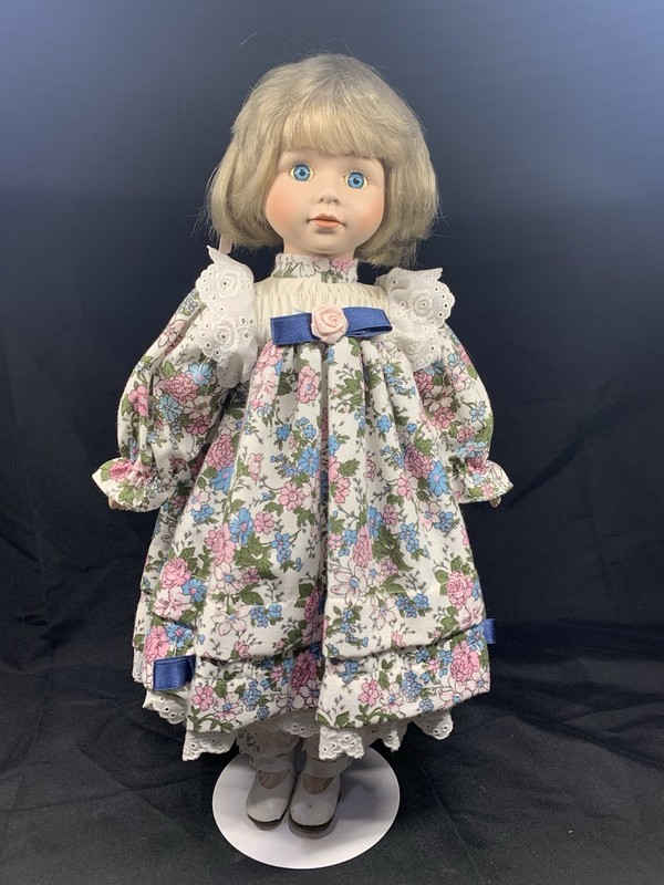 Girl Doll Blonde Wavy Hair Floral Dress White Lace Trim Blue Bows Removable